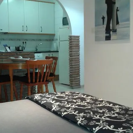 Comet Elvira Apartment Granada