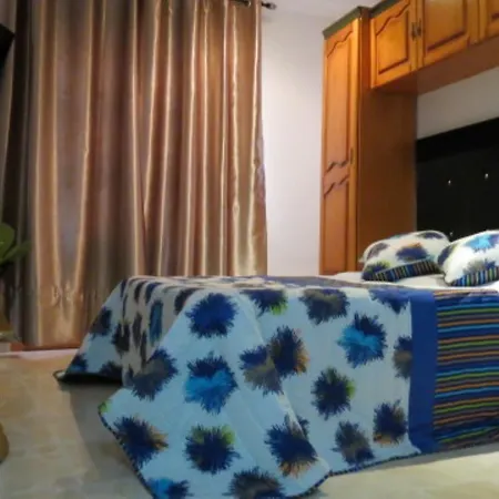 Comet Elvira Apartment Granada