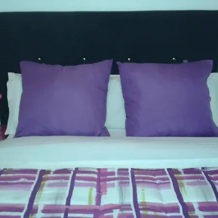 Comet Elvira Apartment *