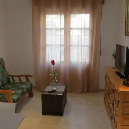 Comet Elvira Apartment